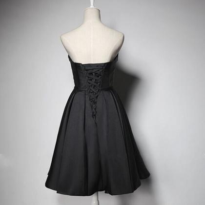Black Satin Short Homecoming Dresses Sweetheart..